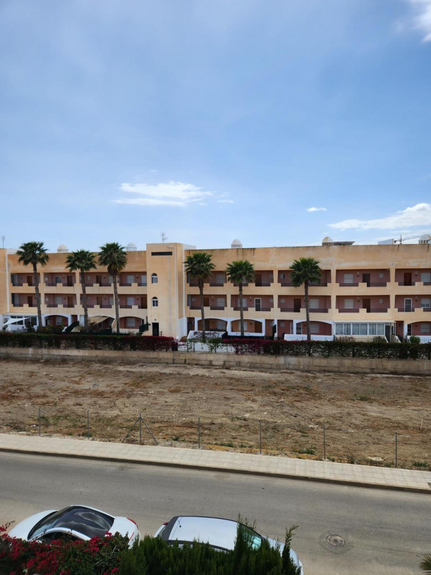 Dom wakacyjny Triplex Adosado De Cuatro De Esencia Maritima A 2 Minutos De La Playa! *