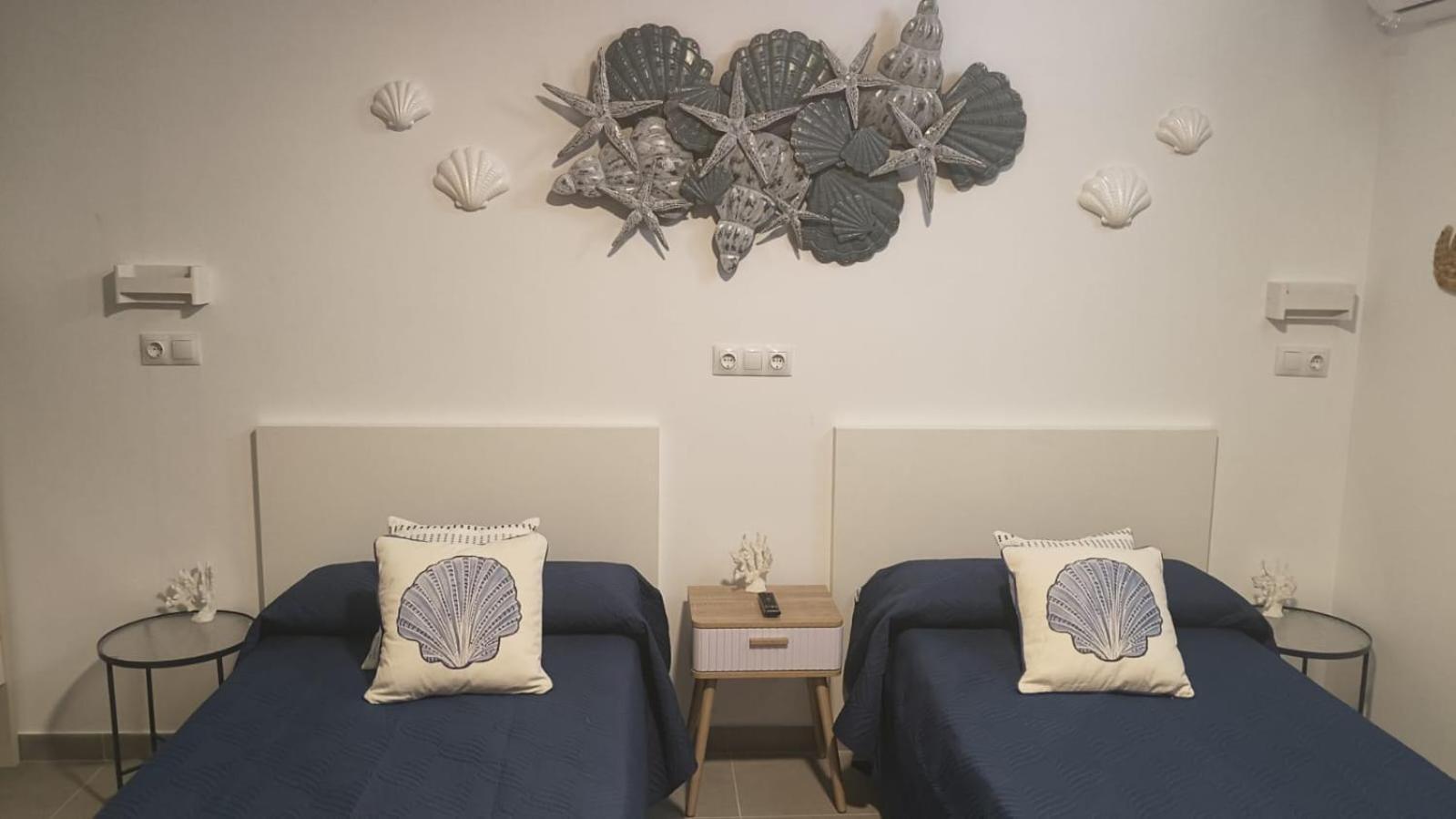 Hébergement de vacances Triplex Adosado De Cuatro De Esencia Maritima A 2 Minutos De La Playa! *